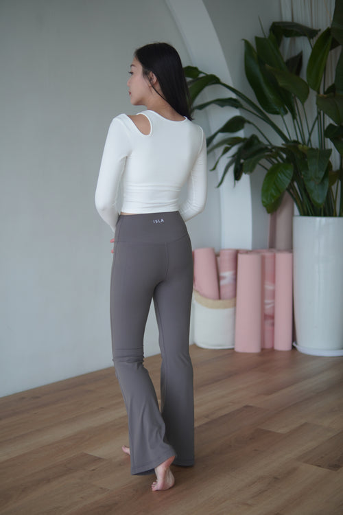 ISLACB011 Cotton cut out long sleeve crop top(固定胸墊)