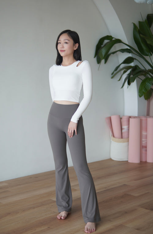 ISLACB011 Cotton cut out long sleeve crop top(固定胸墊)