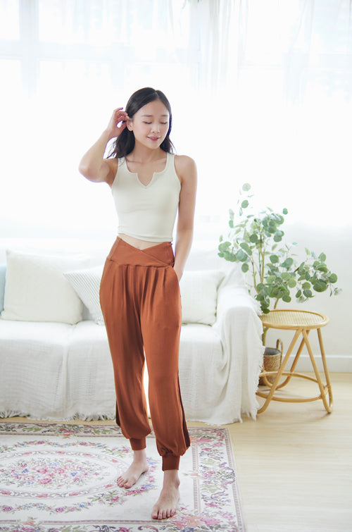 ISLACB003 V-neckline Crop Top