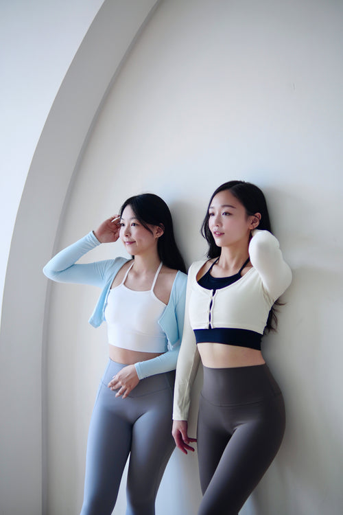 ISLACB008 Long sleeve fake two-piece halter neck crop top (3 colors)(Fixed pad)