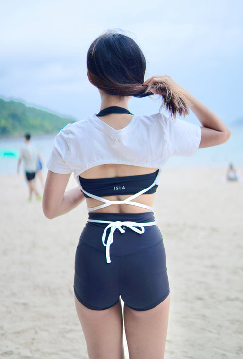 ISLAOUT004 Cross short outer (White)