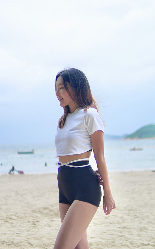 ISLAOUT004 Cross short outer (White)
