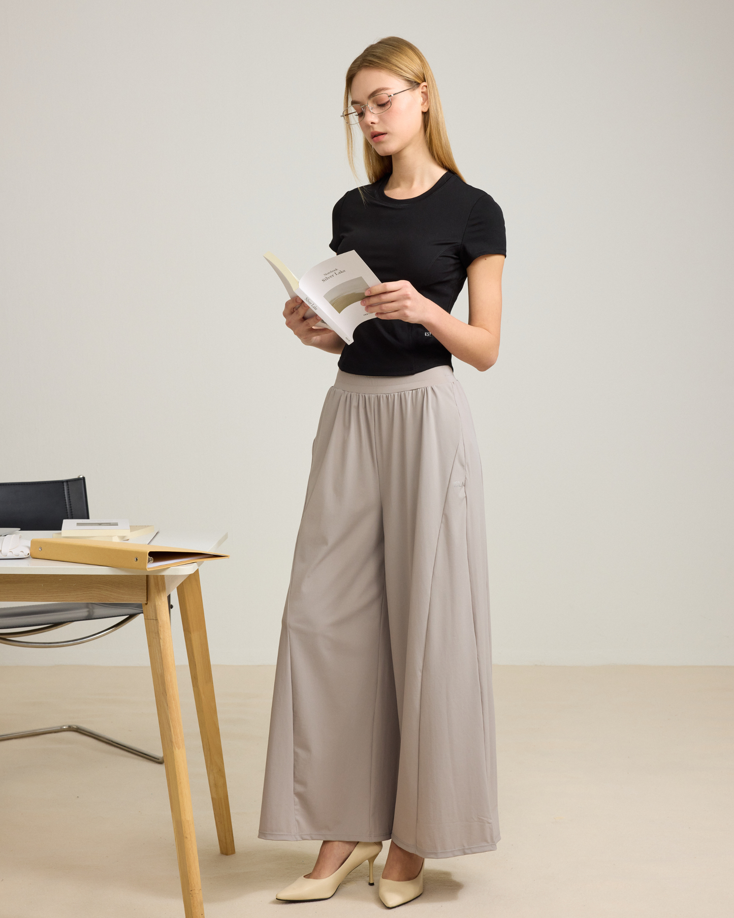 ISLACB047  Frame Line Sculpt Top (ISLAHOLA Exclusive)