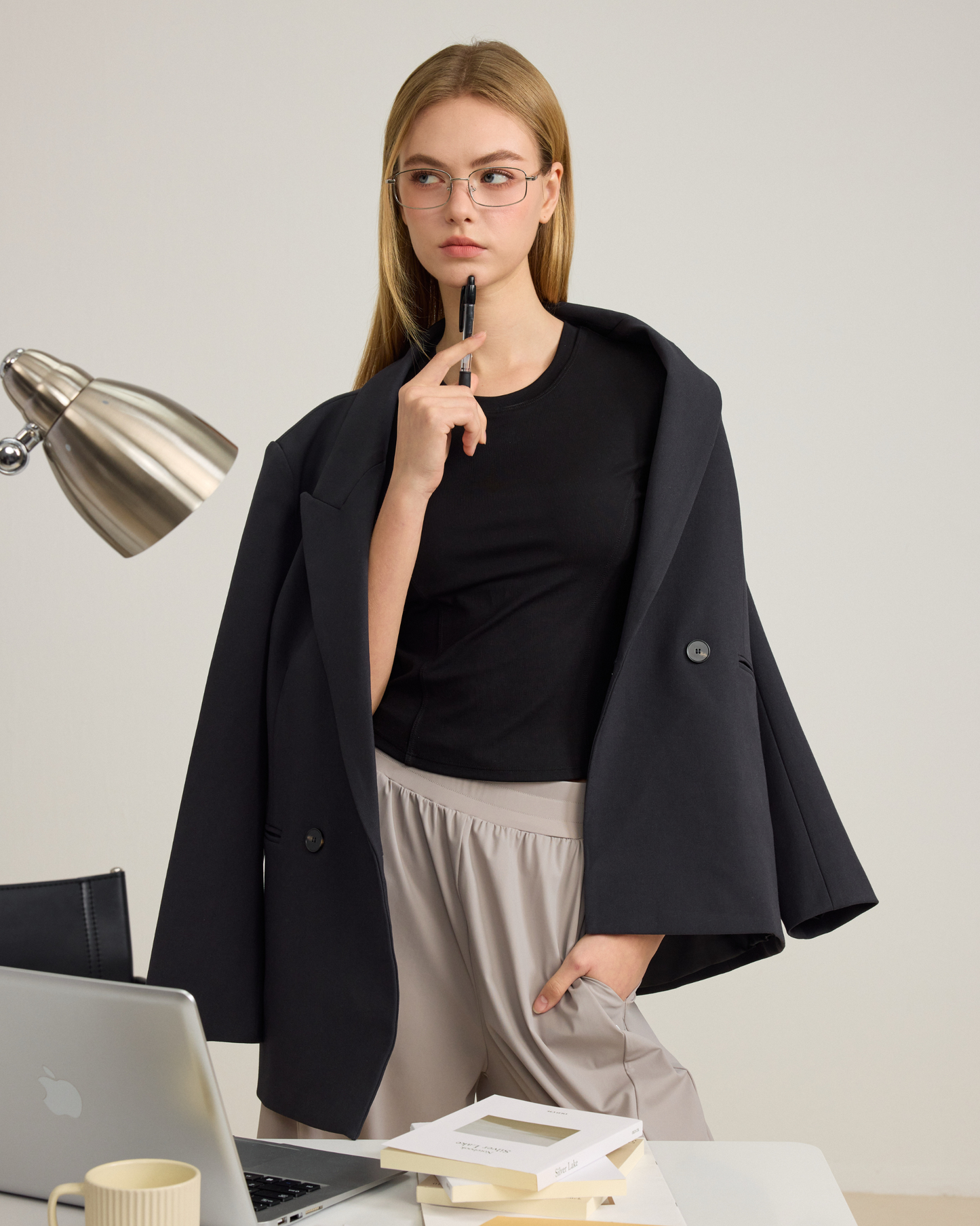 ISLACB047  Frame Line Sculpt Top (ISLAHOLA Exclusive)