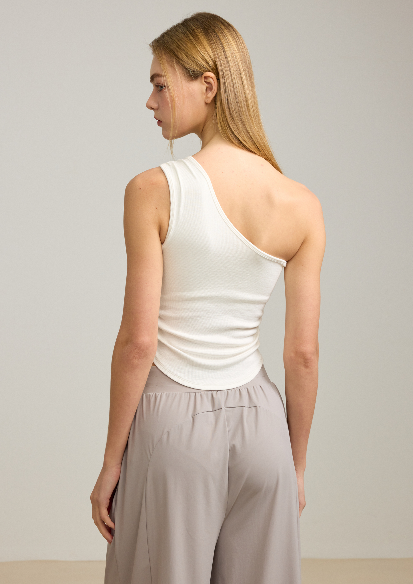 ISLAB074 Sculpt One-Shoulder Bra Top (ISLAHOLA Exclusive)