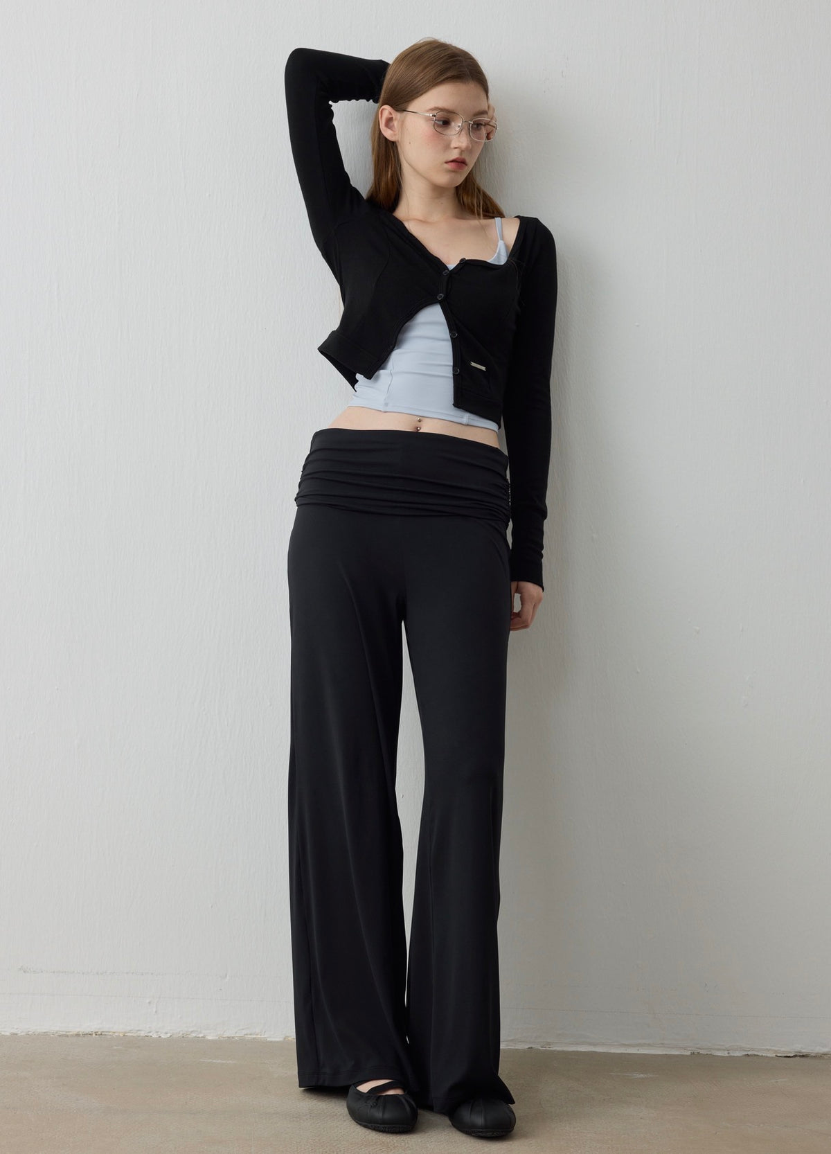 ISLAOUT074 Button Scoop Neck Cropped Cardigan (ISLAHOLA Exclusive)