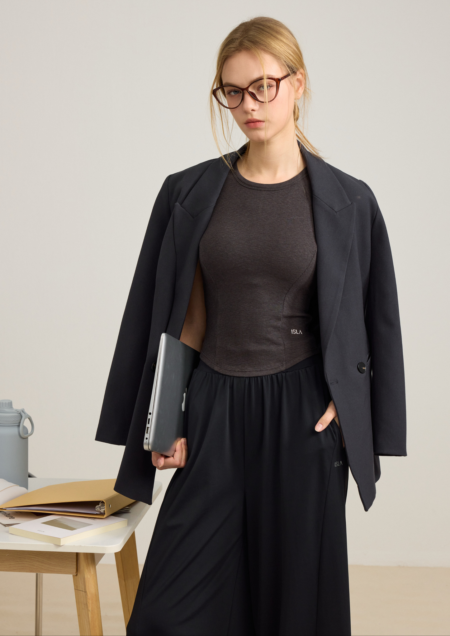 ISLAB075 Line Form Bra Top (ISLAHOLA Exclusive)
