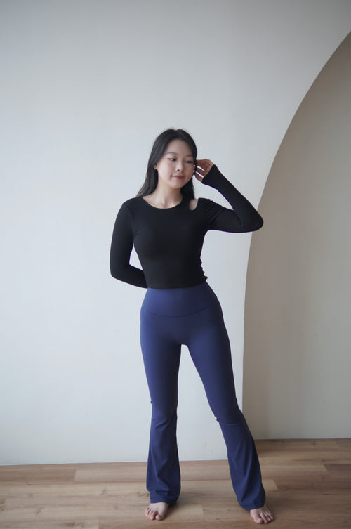 ISLACB011 Cotton cut out long sleeve crop top（固定胸墊)