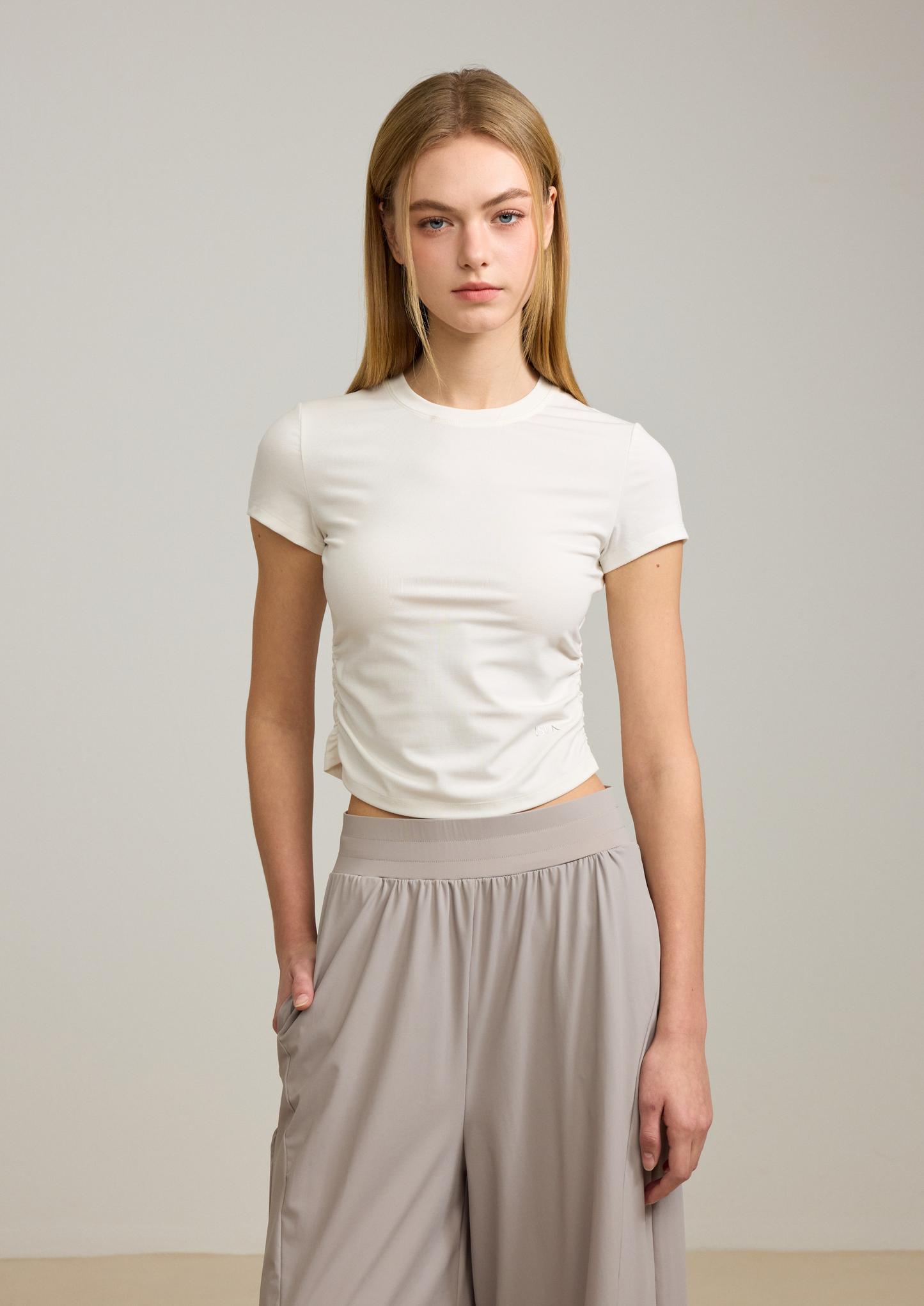 ISLAOUT076 Contour Ease Tee (ISLAHOLA 獨家)