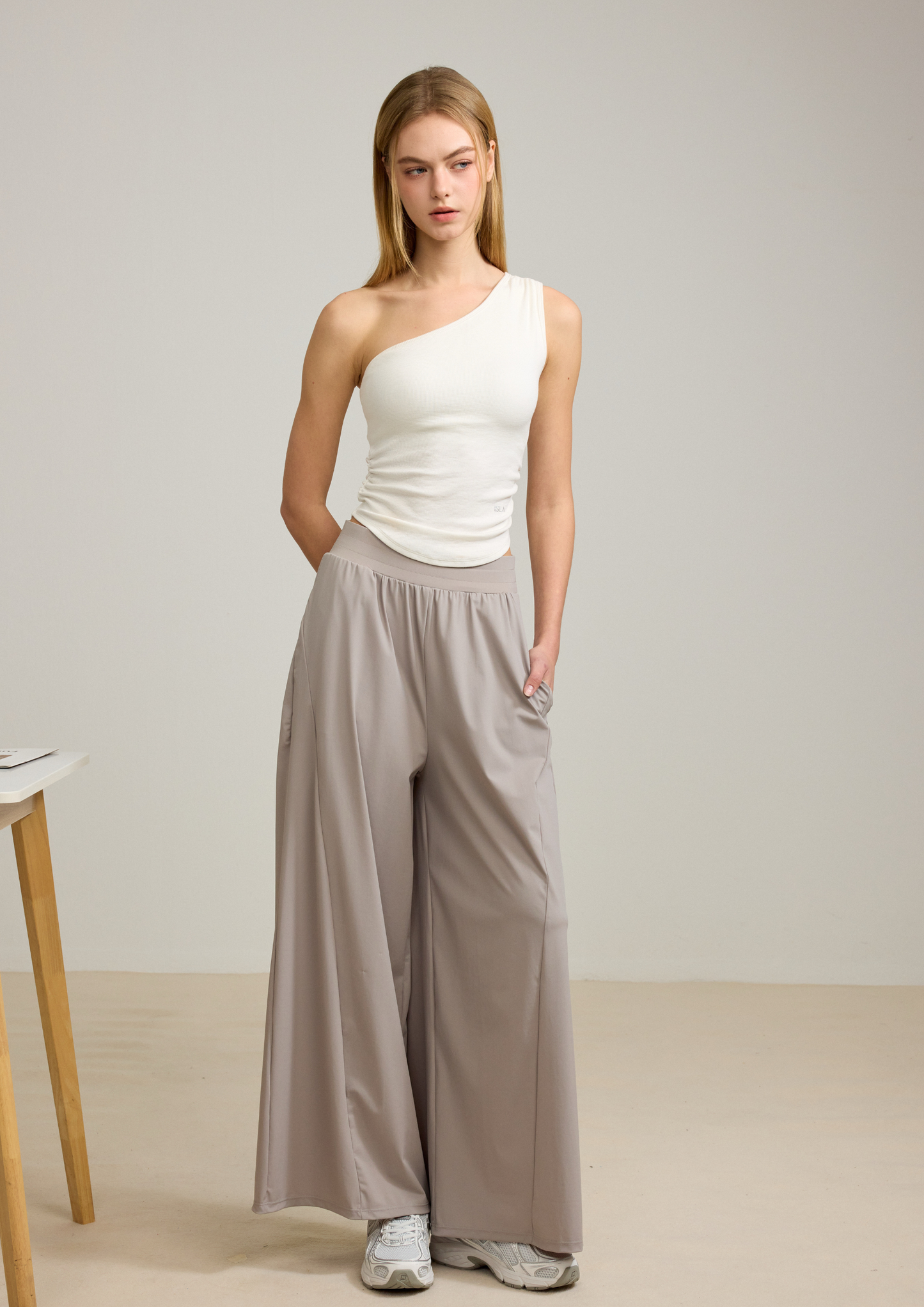 ISLAB074 Sculpt One-Shoulder Bra Top (ISLAHOLA Exclusive)