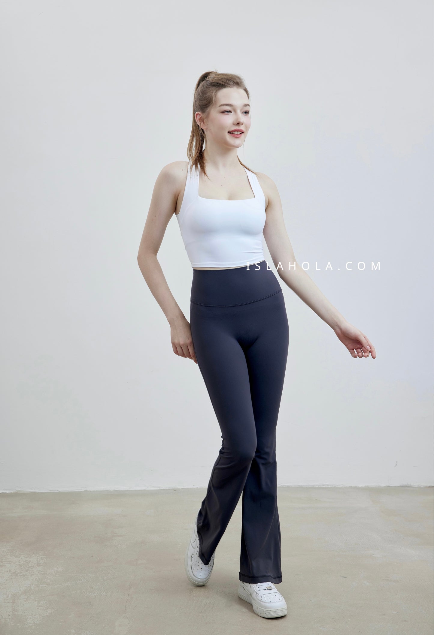 ISLAB055 扭轉露背方領胸罩上衣 (ISLAHOLA 獨家)