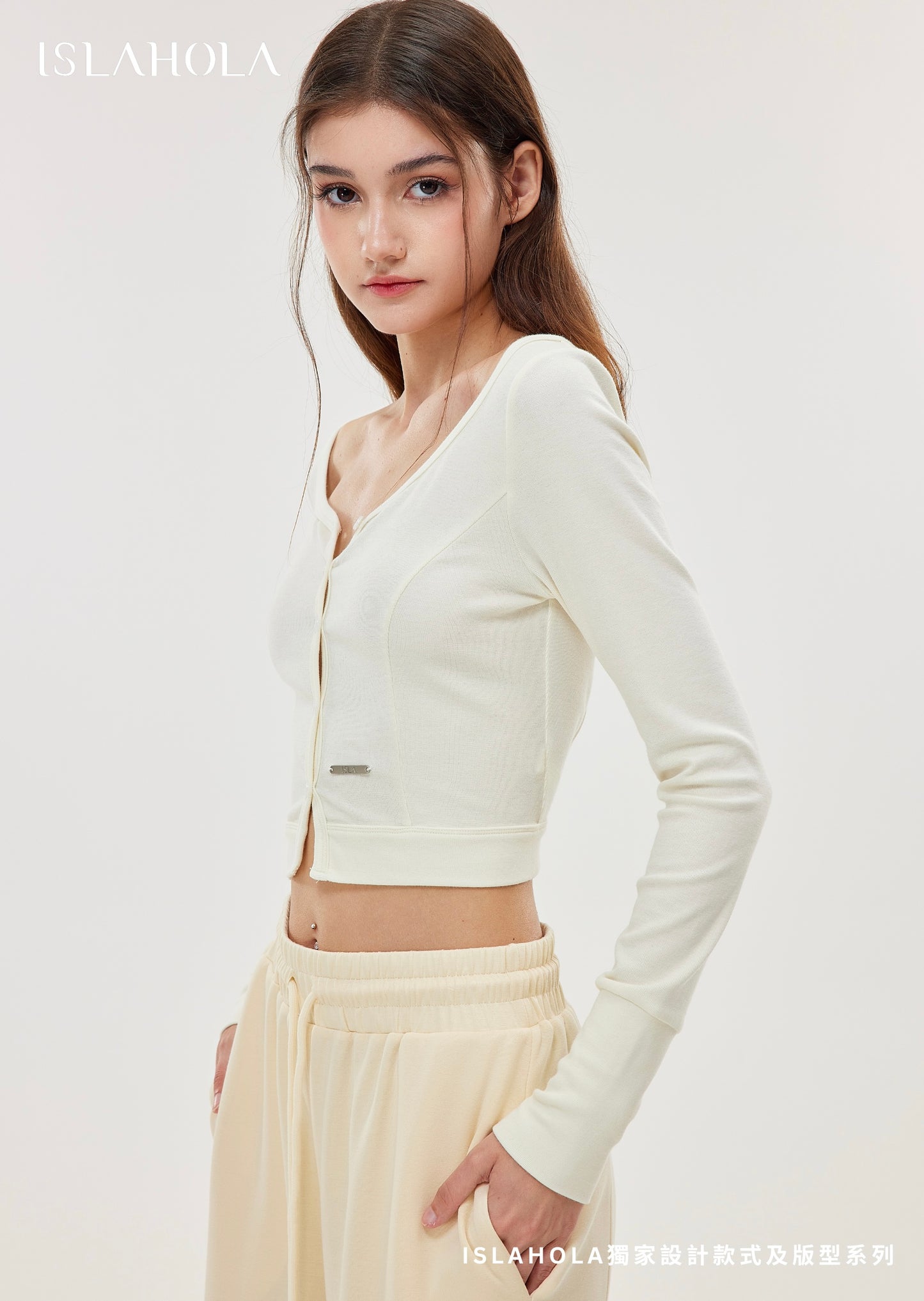 ISLAOUT074 Button Scoop Neck Long Sleeve Outer (ISLAHOLA Exclusive)